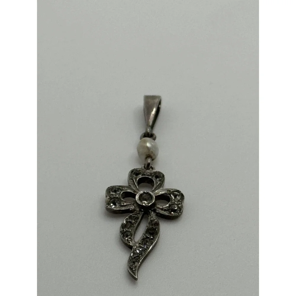 Vintage F&B Foster and Bailey Sterling Silver Bow Ribbon Paste Pendant